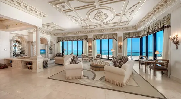 415 L AMBIANCE DR #PH-F, Longboat Key, FL 34228