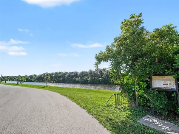 1380 WASHINGTON DR, Venice, FL 34293