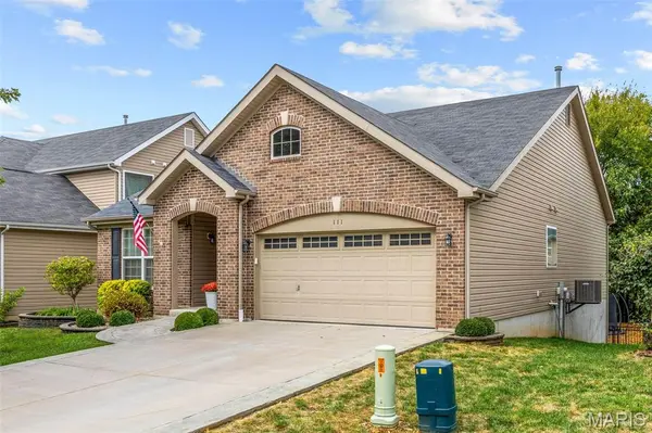 111 Wyndcrest CT, Lake St Louis, MO 63367