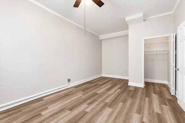 6748 N Ashland AVE #405, Chicago, IL 60626