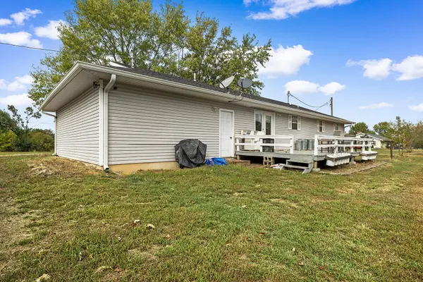 4614 State Rte, Marshfield, MO 65706