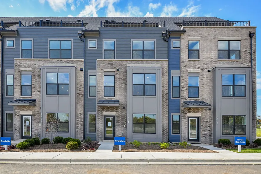 1710 Espacio DR #3005, Naperville, IL 60563