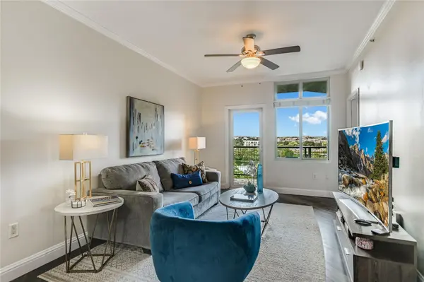 54 Rainey ST #920, Austin, TX 78701