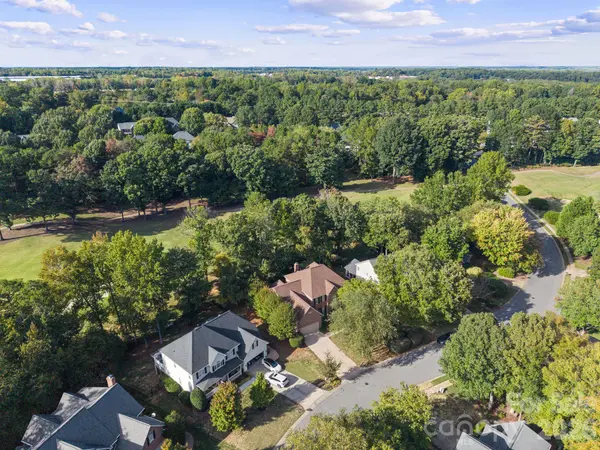 16131 Cranleigh DR, Huntersville, NC 28078