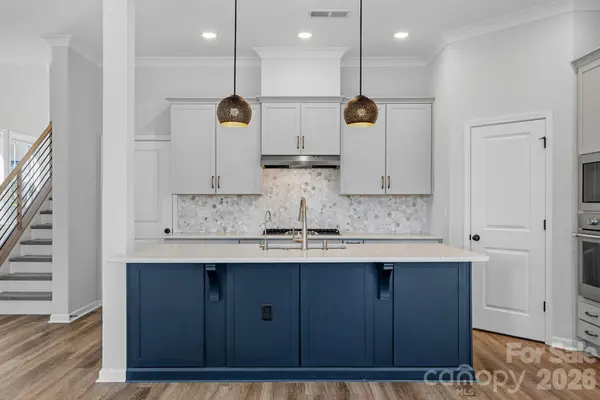 9051 Charles Francis LN, Cornelius, NC 28031