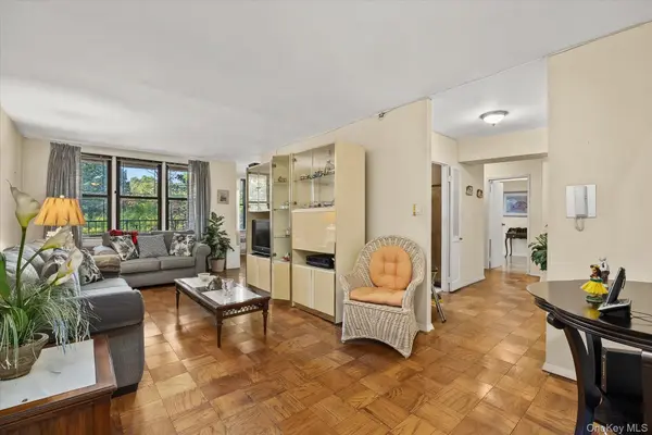 1874 Pelham Pkwy #2R, Bronx, NY 10461