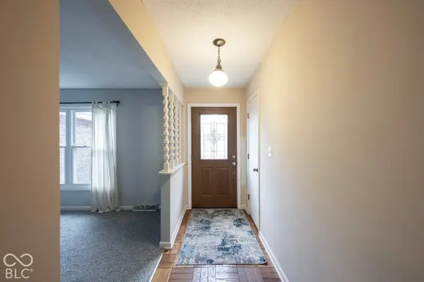 111 Abner Creek Pkwy, Avon, IN 46123