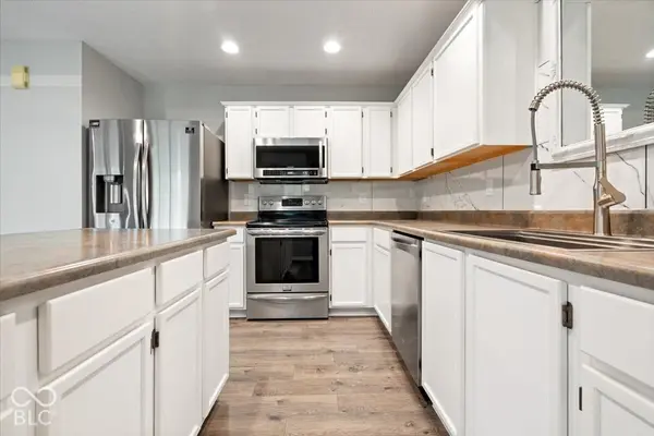 9157 Harrison Run PL, Indianapolis, IN 46256
