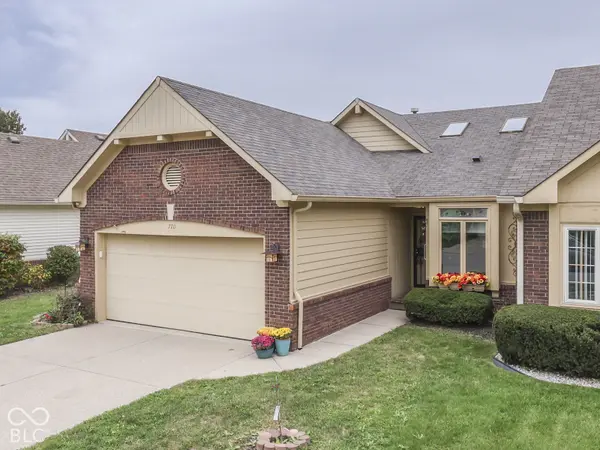 770 Ivy LN, Greenwood, IN 46143