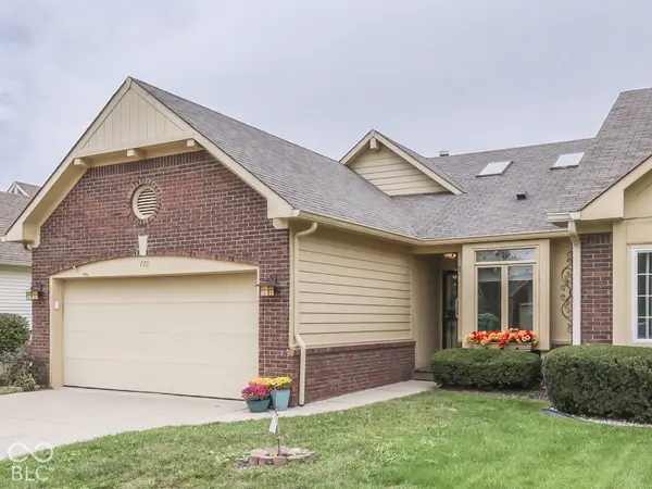 770 Ivy LN, Greenwood, IN 46143