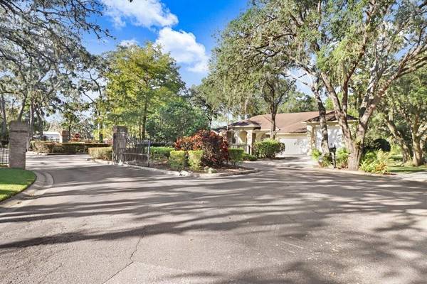 8705 CRESCENT FOREST BLVD, New Port Richey, FL 34654