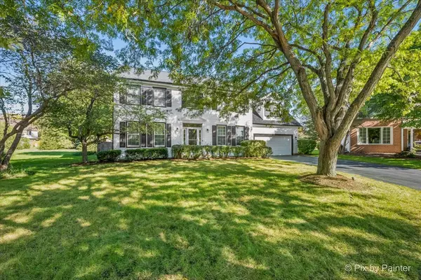 15 Castlerea CT, Cary, IL 60013