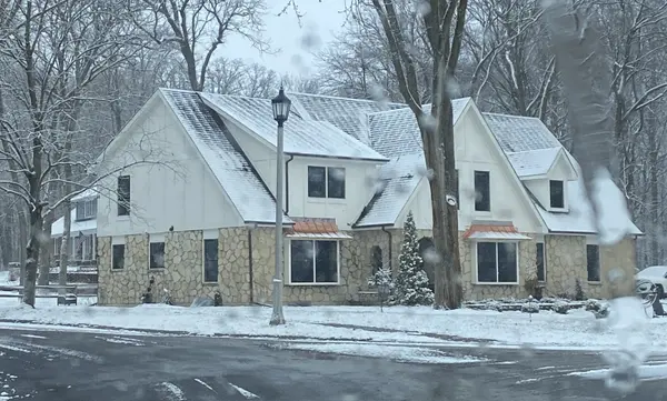 10 Hathaway Crest, Sugar Grove, IL 60554