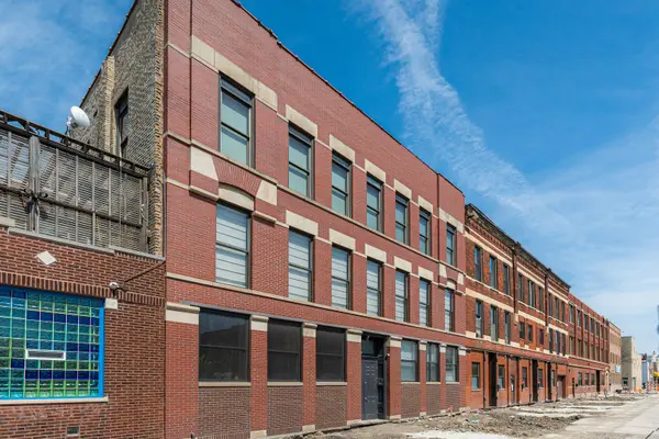 2120 W GRAND AVE #D, Chicago, IL 60612