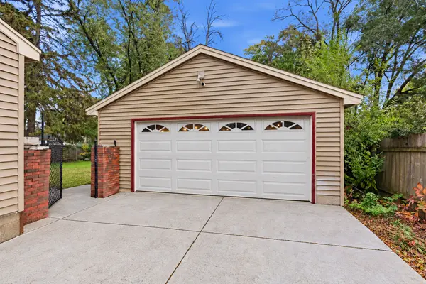 8207 3rd AVE S, Bloomington, MN 55420