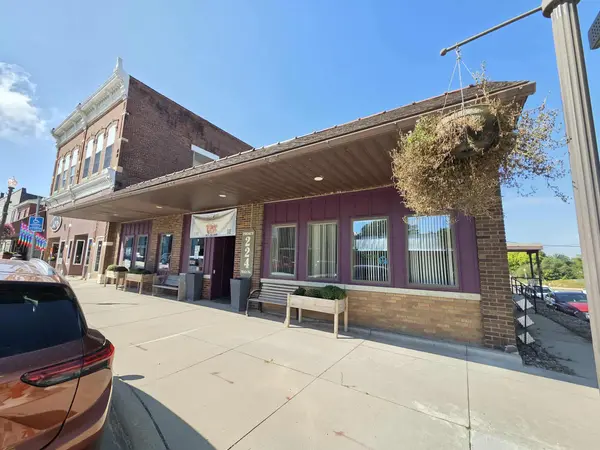 224 S Main ST, Zumbrota, MN 55992