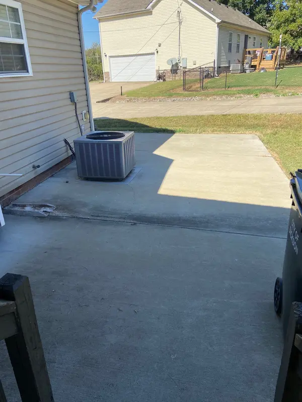 103 Jessikas Pl, Dickson, TN 37055