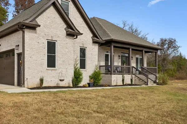 2713 Newcut Rd, Columbia, TN 38401