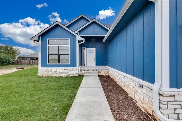 415 S Stoney Creek St, Clearwater, KS 67060