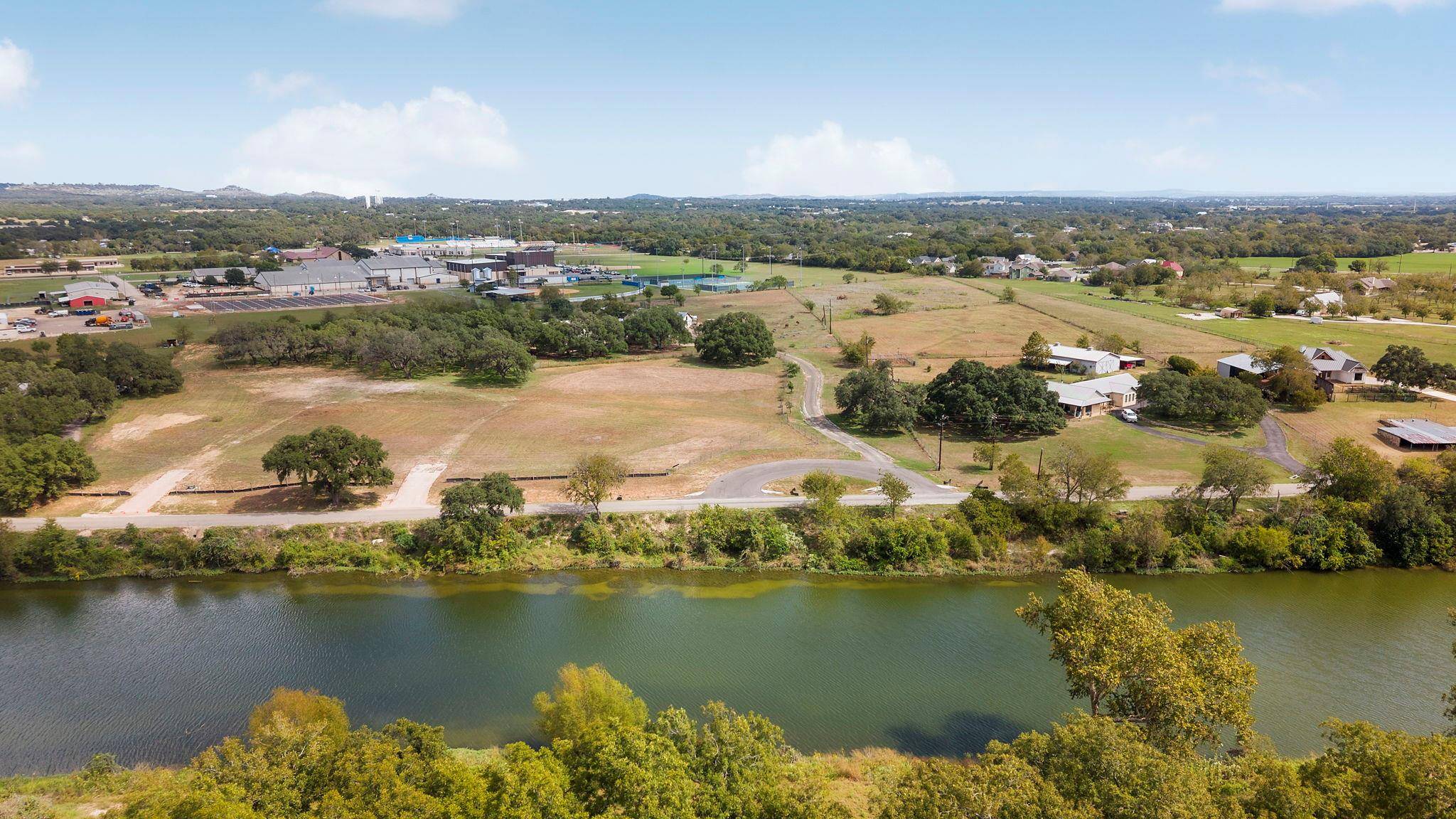 1412 River RUN, Blanco, TX 78606