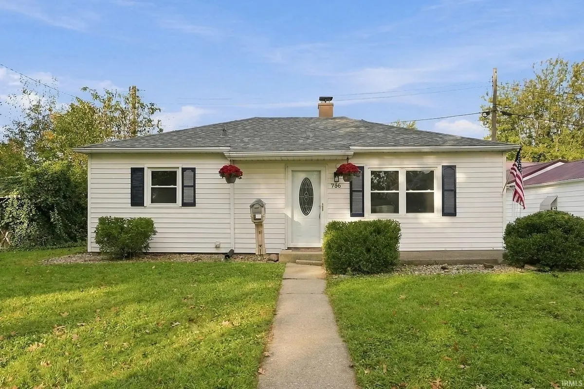 736 Cleveland ST, Decatur, IN 46733-2309