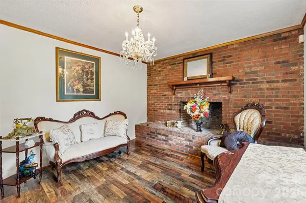 393 Carson DR, Gastonia, NC 28052