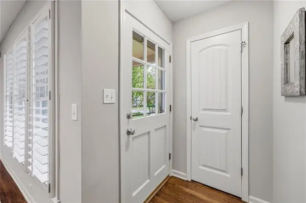 2230 W 71st ST, Prairie Village, KS 66208