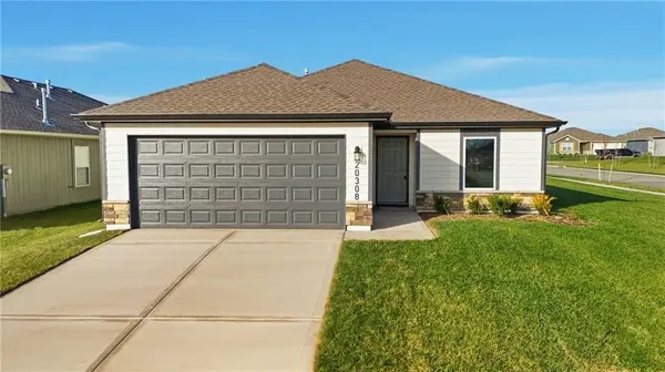 20373 W 195th ST, Spring Hill, KS 66083
