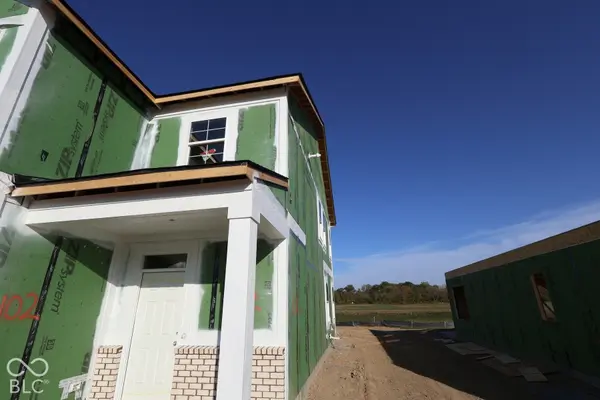 2246 Bear Oak RUN, Shelbyville, IN 46176