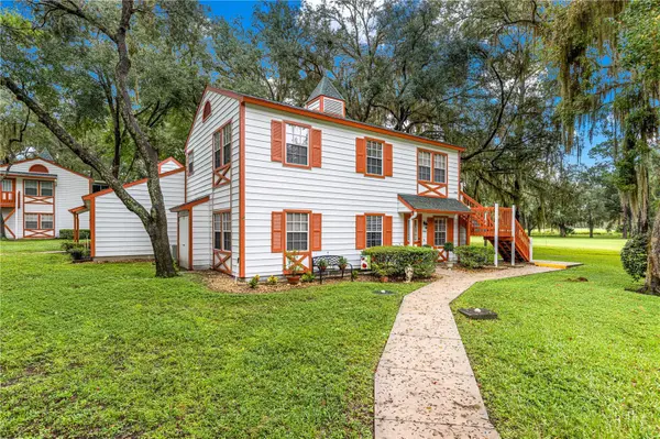 7958 MIDWAY DRIVE TER #P201, Ocala, FL 34472