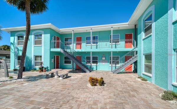 555 69TH AVE #1, St Petersburg, FL 33706