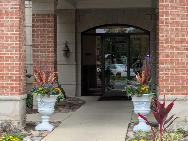101 Pointe DR #203, Northbrook, IL 60062