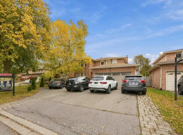 135 Tilman CIR, Markham, ON L3P 6A4