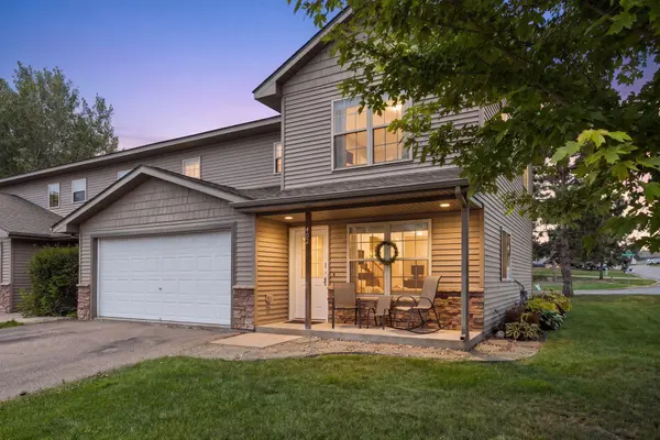402 Sierra PL, Roberts, WI 54023