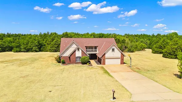 1811 Cedar TRL, Cashion, OK 73016
