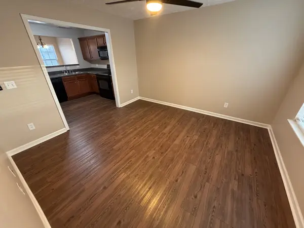 4038 Cody Dr, La Vergne, TN 37086