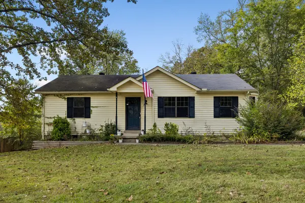 1035 William Glen Rd, Ashland City, TN 37015