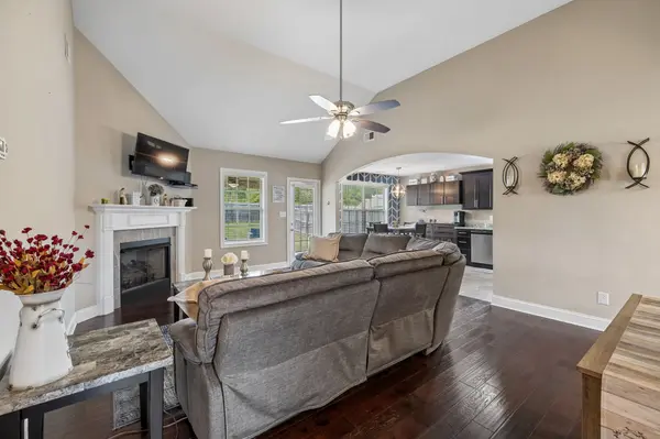 602 Hollow Crst, Clarksville, TN 37042