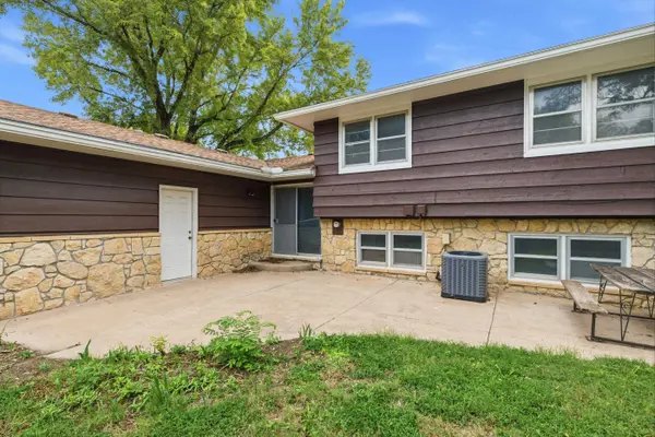 1383 N Caddy Ln, Wichita, KS 67212