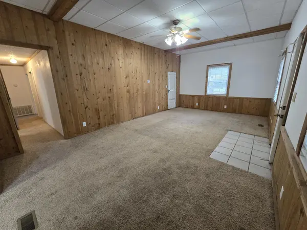 1118 Thompson, Winfield, KS 67156