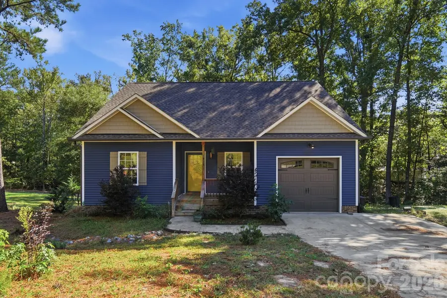 1534 Hathaway DR, Rock Hill, SC 29730