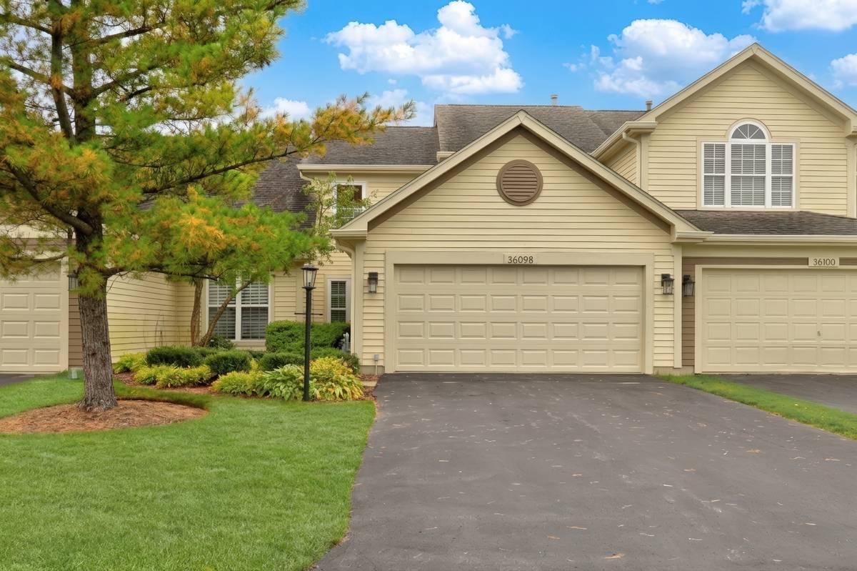 36098 N New Bridge CT, Gurnee, IL 60031