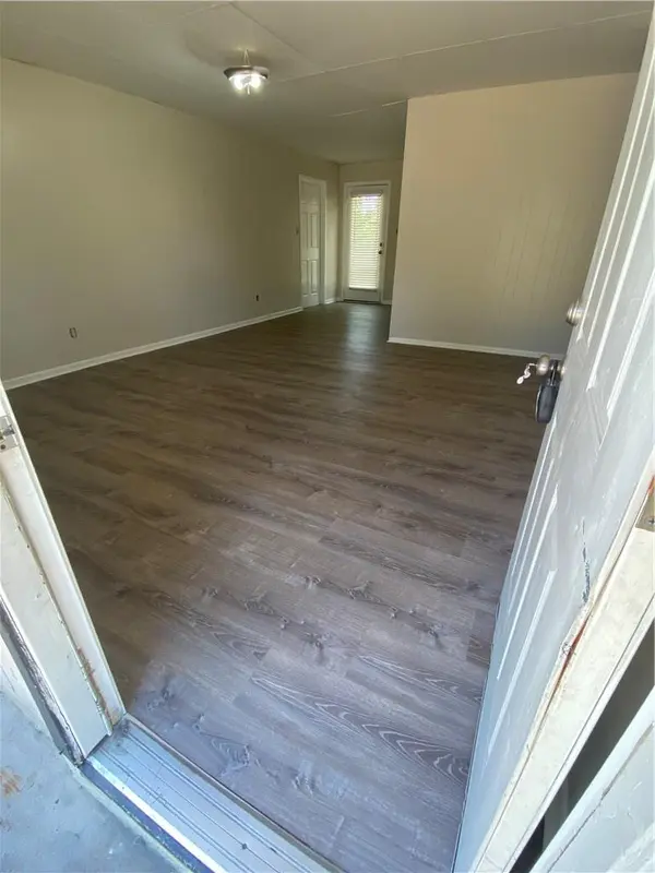 2105 Dixie LN, Round Rock, TX 78664