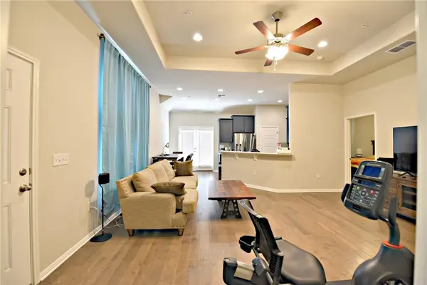 7304 Plant ST, Austin, TX 78745