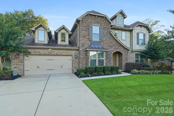 7810 Sand Trap LN, Stanley, NC 28164