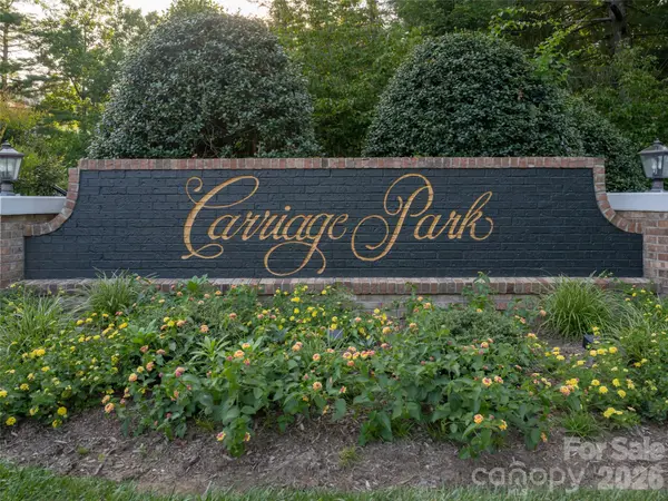 43 High Fields CT, Hendersonville, NC 28791