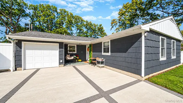 9 Hill ST, Ronkonkoma, NY 11779