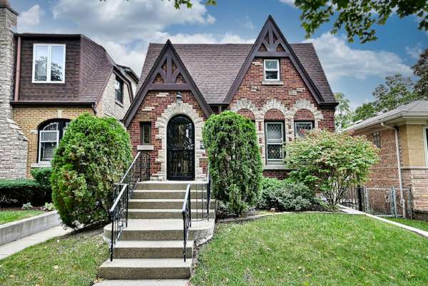 5856 N Mobile AVE, Chicago, IL 60646