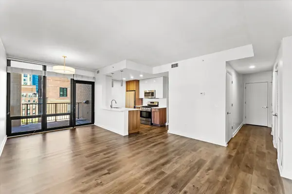 707 N Wells ST #806, Chicago, IL 60654