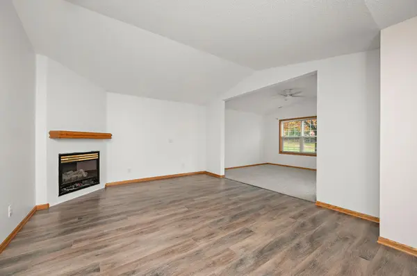 19217 King CT NW, Elk River, MN 55330